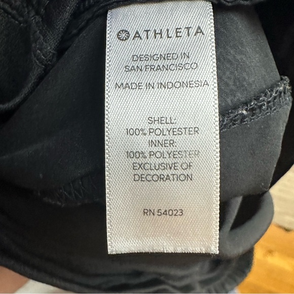 Athleta Camo Racer Running Short - Picture 5 of 9